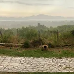 To της λίμνης 2 Gæstehus 3*