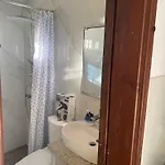 To της λίμνης 2 Pensiune