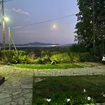 To της λίμνης 2