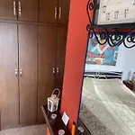 To της λίμνης 2