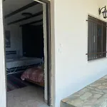 To της λίμνης 2 Kalývia Fylaktís