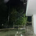 To της λίμνης 2 3* Kalývia Fylaktís