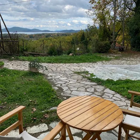 To της λίμνης 2