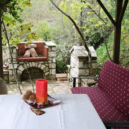 To της λίμνης 2