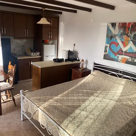 Casa de hóspedes To της λίμνης 2