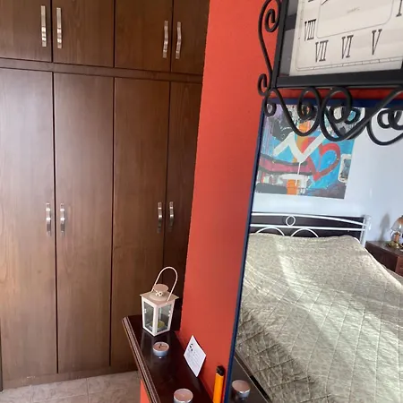 To της λίμνης 2