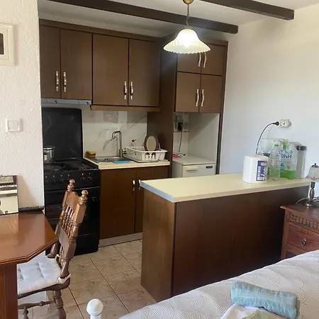 To της λίμνης 2 Casa de hóspedes Kalývia Fylaktís