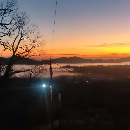 To της λίμνης 2 Casa de hóspedes 3*