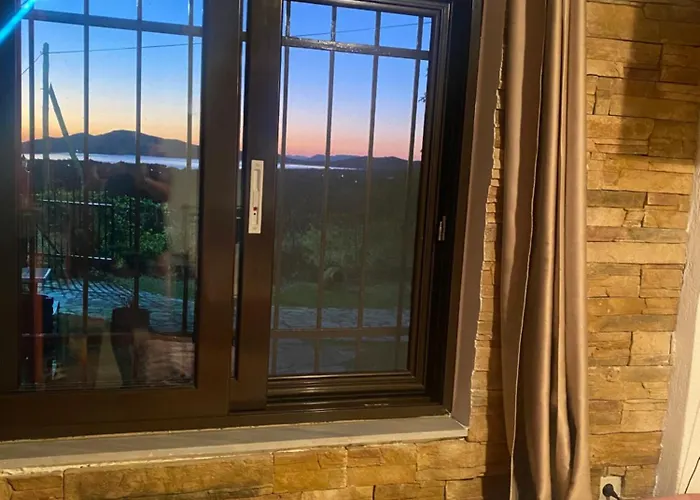 To της λίμνης 2 Kalývia Fylaktís