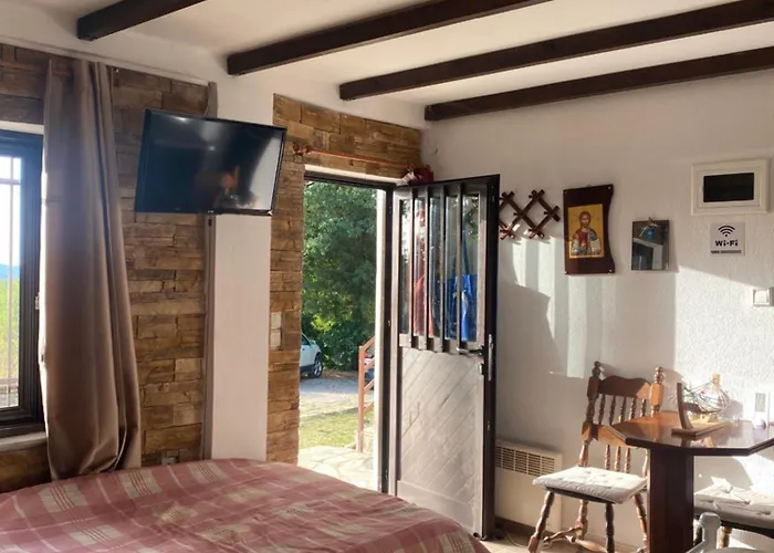 To της λίμνης 2 بيت ضيافة 3*