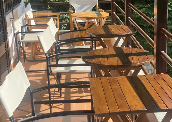 To της λίμνης 2 3* Kalývia Fylaktís