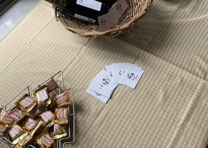 To της λίμνης 2 3*