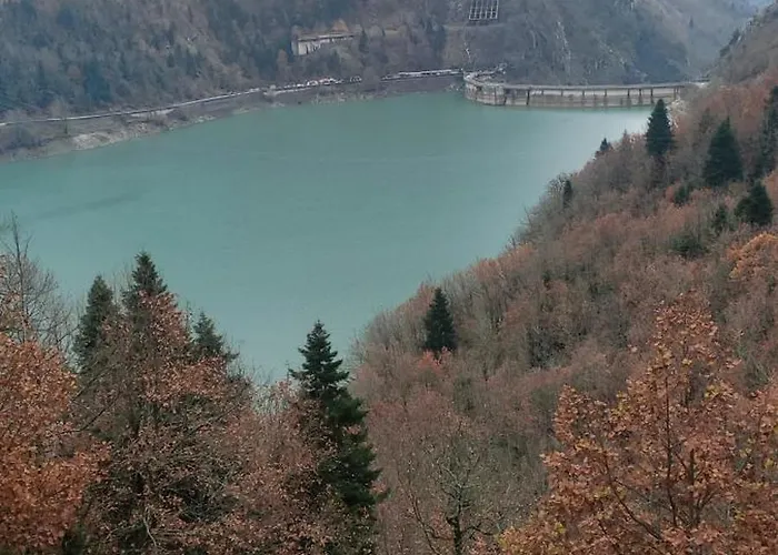 To της λίμνης 2 بيت ضيافة 3*